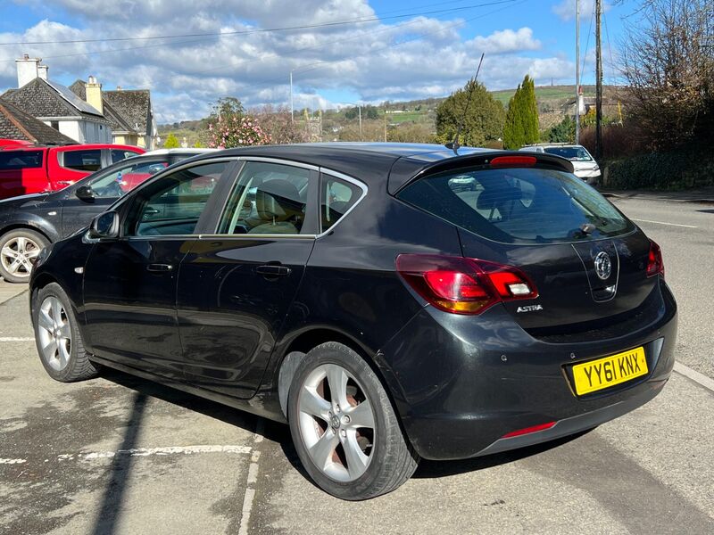 VAUXHALL ASTRA