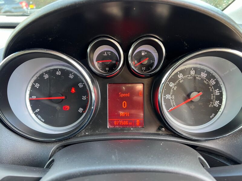 VAUXHALL ASTRA