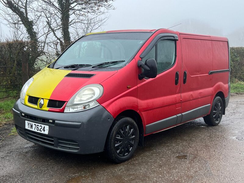 View RENAULT TRAFIC 1.9 TD dCi SL27 4dr