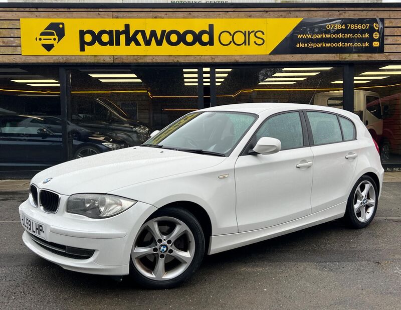 View BMW 1 SERIES 2.0 118d Sport Euro 5 5dr