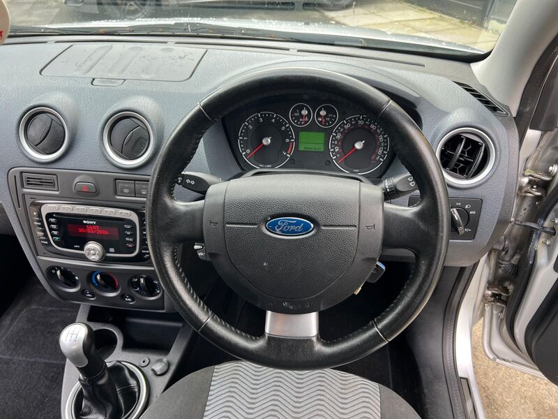FORD FUSION