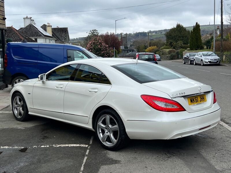 MERCEDES-BENZ CLS