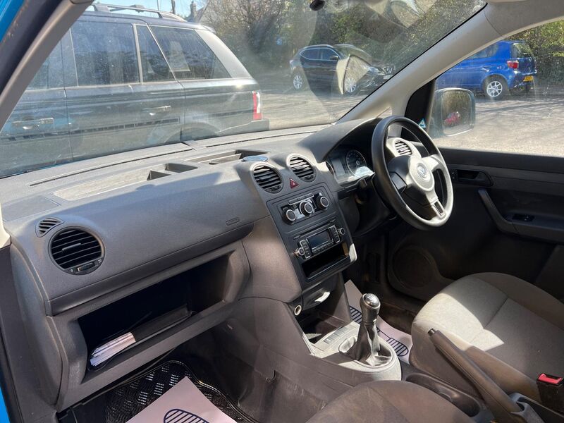 VOLKSWAGEN CADDY