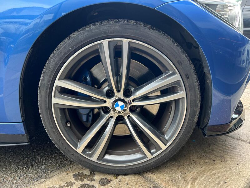 BMW 4 SERIES
