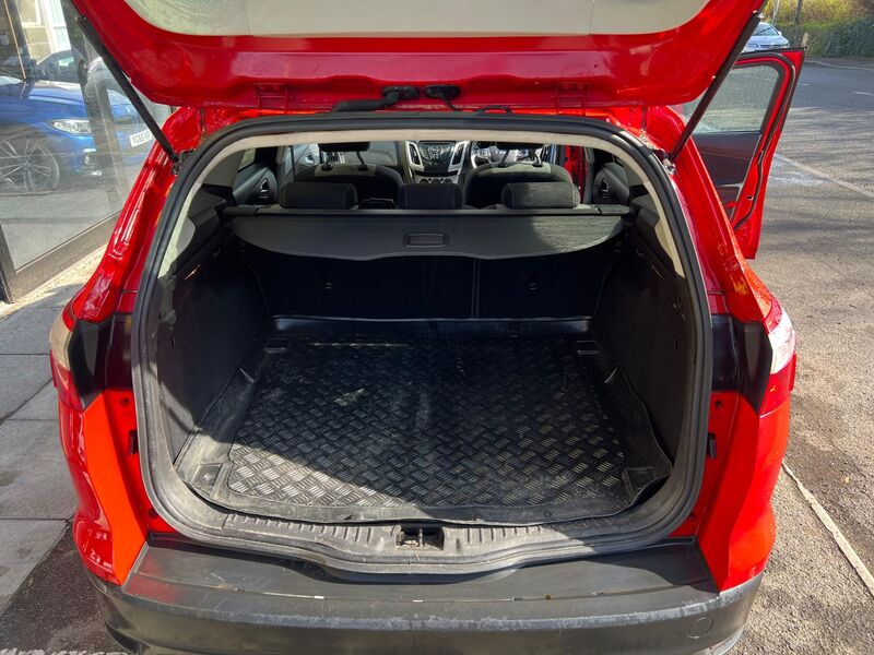 FORD FOCUS