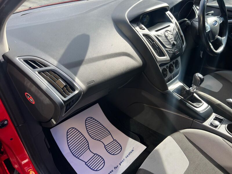FORD FOCUS