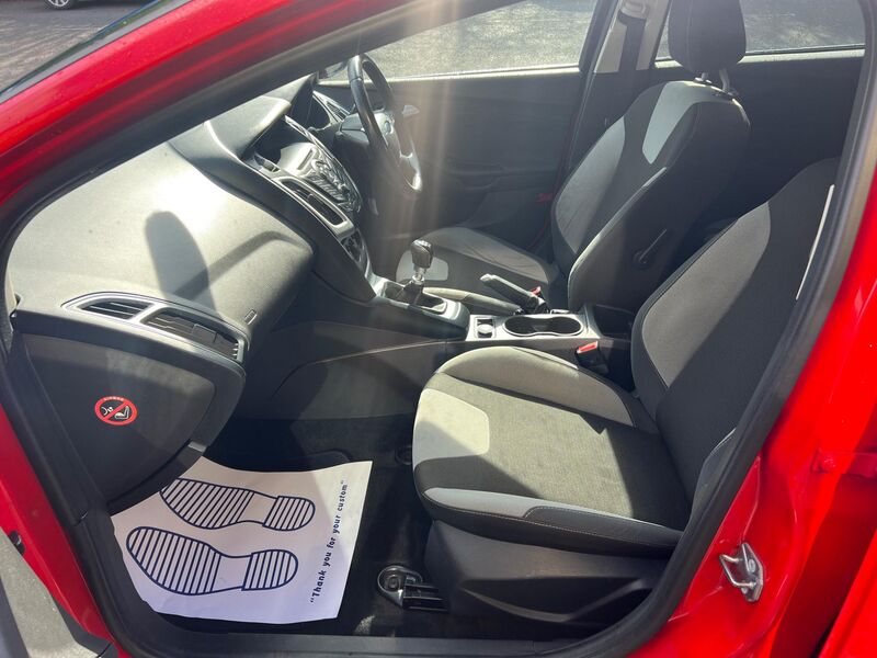 FORD FOCUS