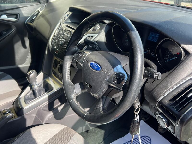 FORD FOCUS