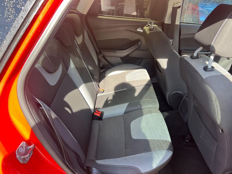 FORD FOCUS