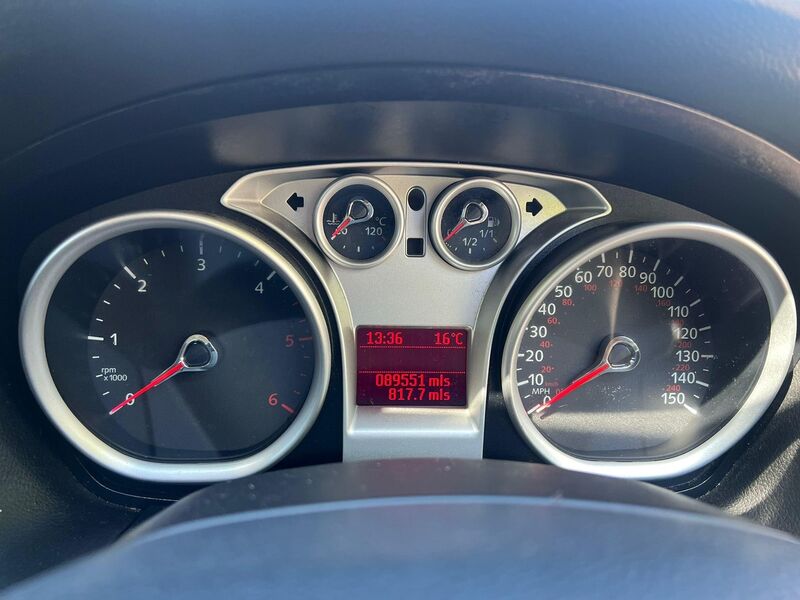 FORD FOCUS