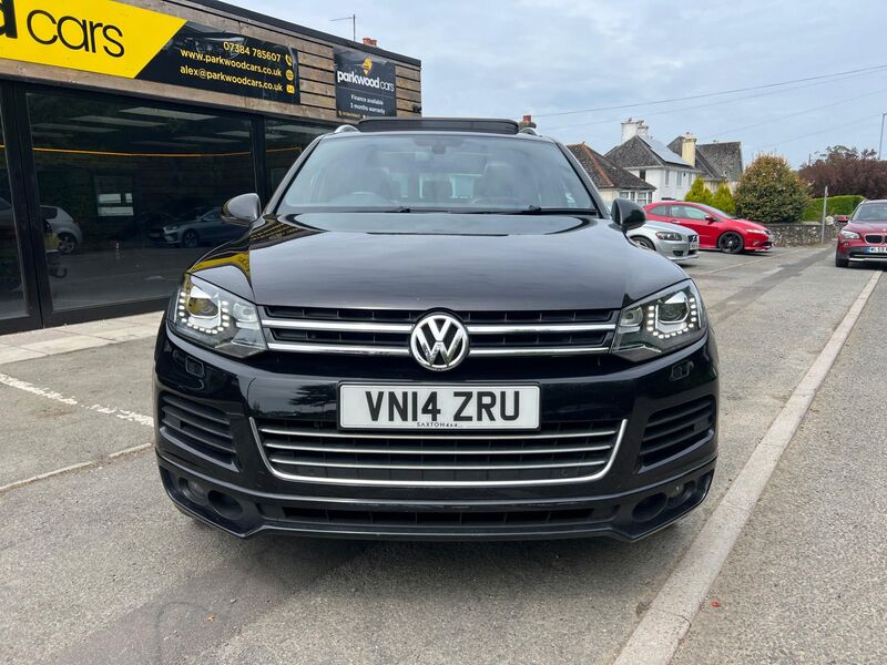 VOLKSWAGEN TOUAREG