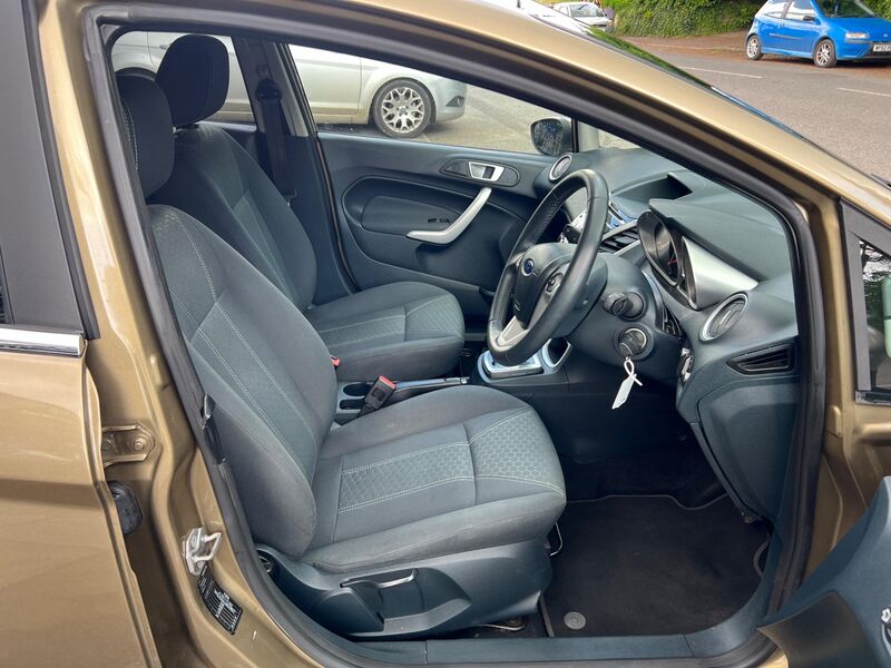 FORD FIESTA
