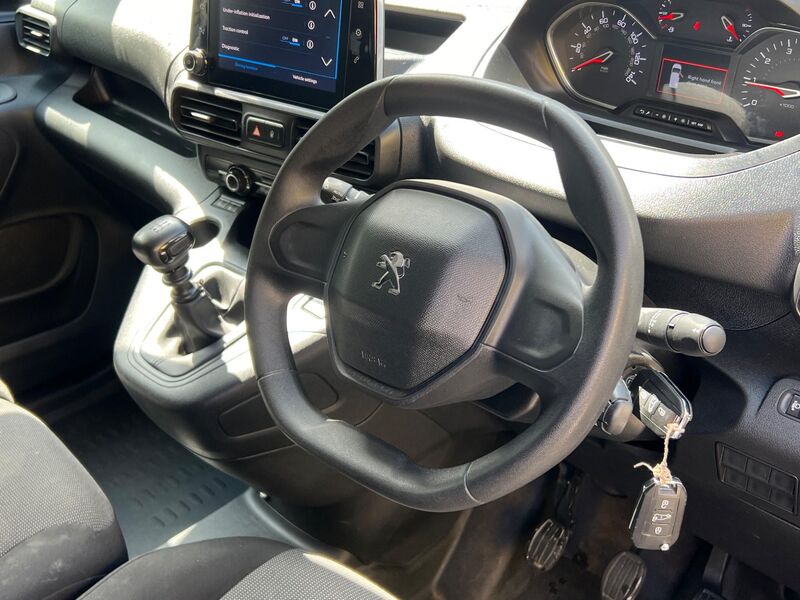 PEUGEOT PARTNER