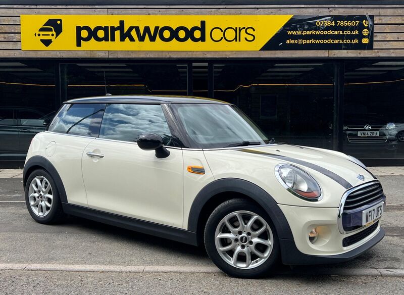 View MINI HATCH 1.5 Cooper D Euro 6 (s/s) 3dr