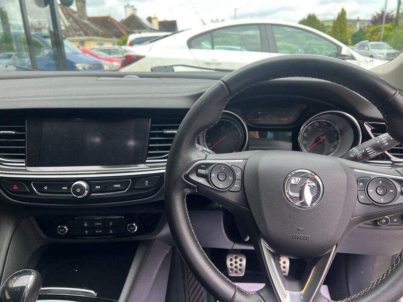 VAUXHALL INSIGNIA