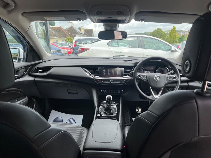 VAUXHALL INSIGNIA