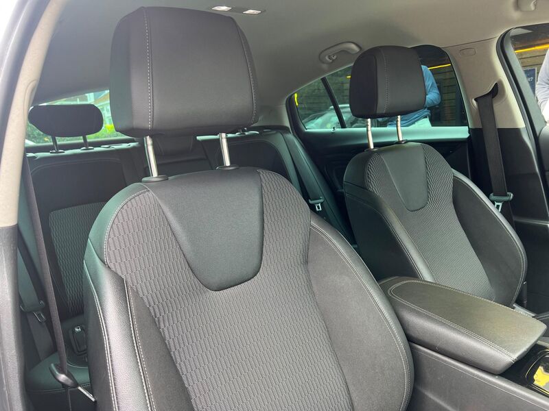 VAUXHALL INSIGNIA