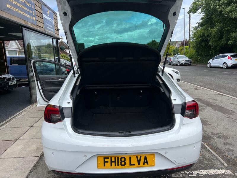 VAUXHALL INSIGNIA