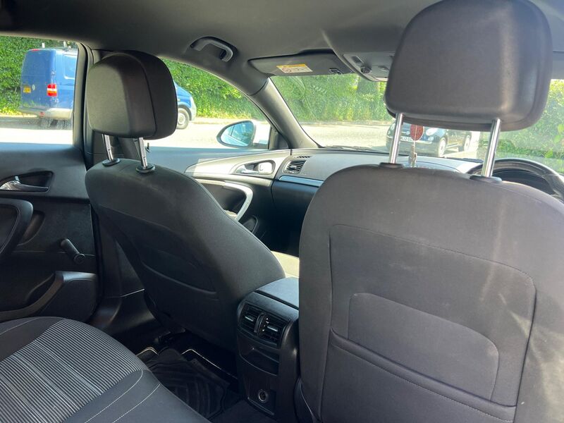 VAUXHALL INSIGNIA