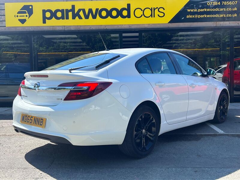 VAUXHALL INSIGNIA