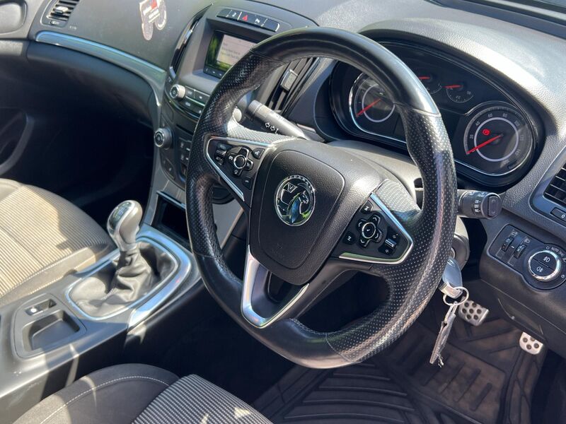 VAUXHALL INSIGNIA