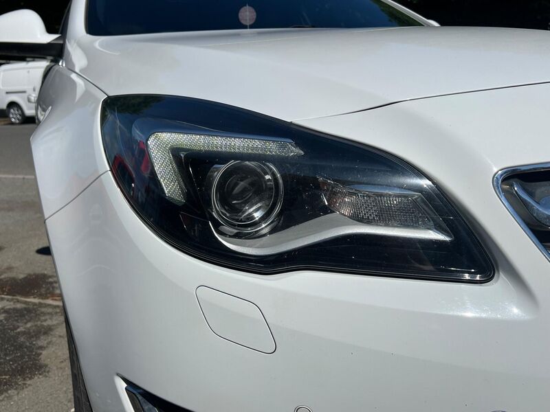 VAUXHALL INSIGNIA