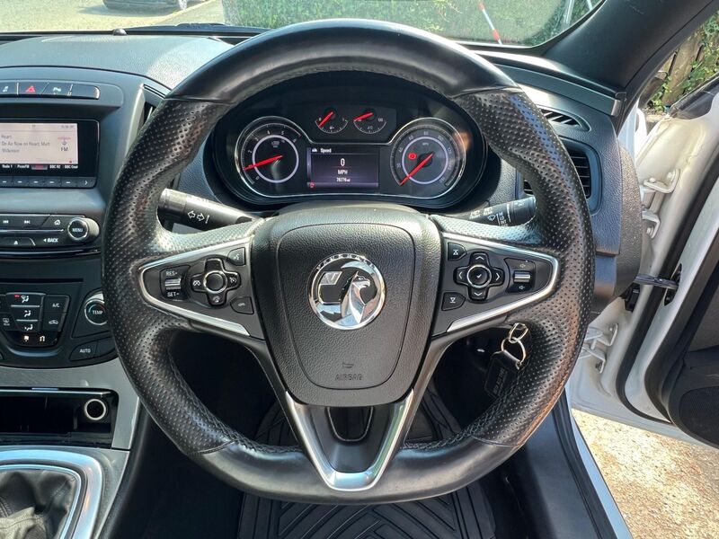 VAUXHALL INSIGNIA