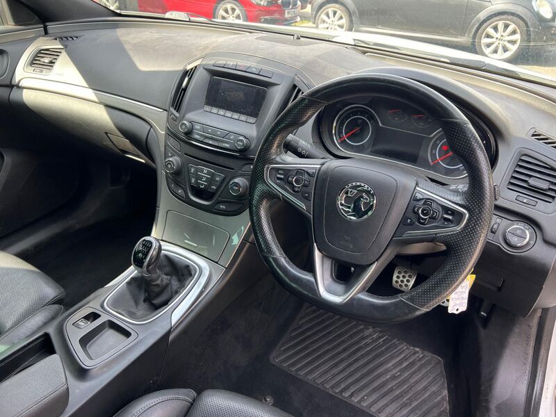 VAUXHALL INSIGNIA