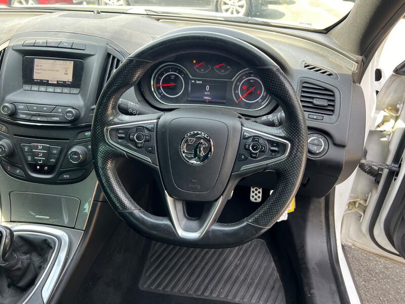 VAUXHALL INSIGNIA