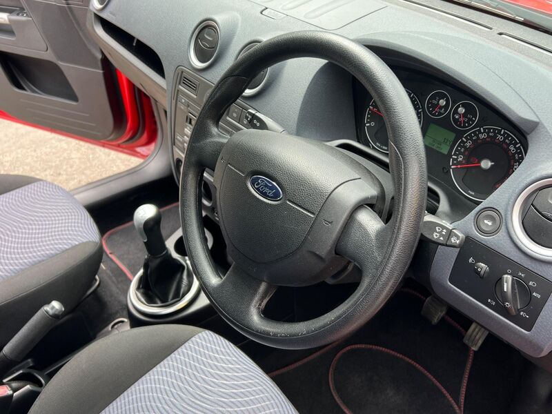 FORD FUSION