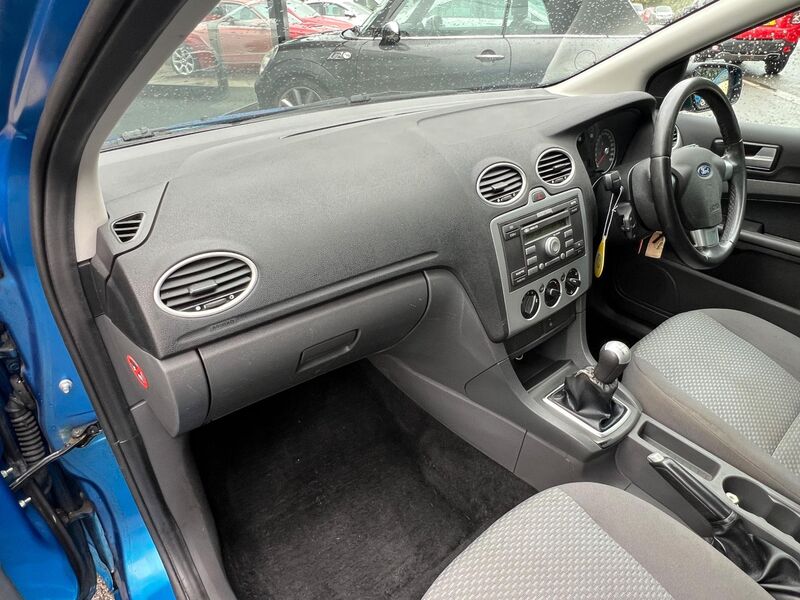 FORD FOCUS