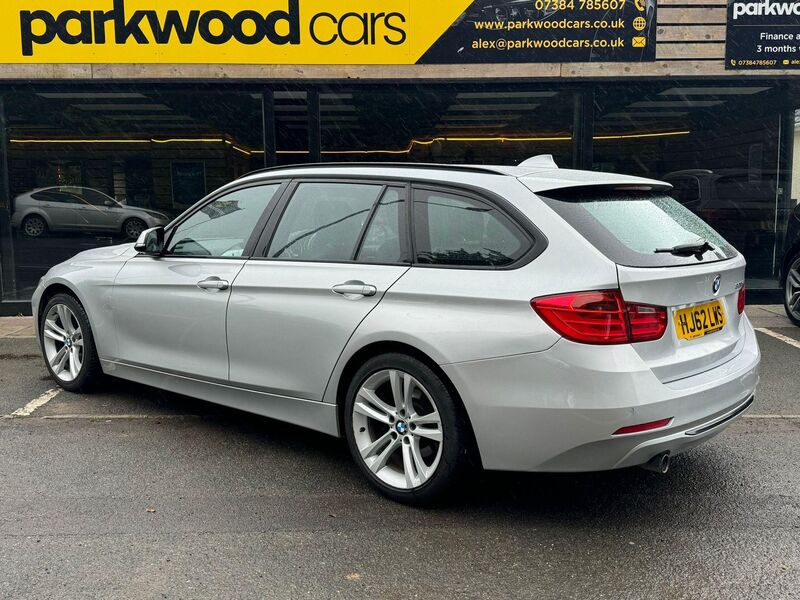 View BMW 3 SERIES 2.0 320d Sport Touring Euro 5 (s/s) 5dr