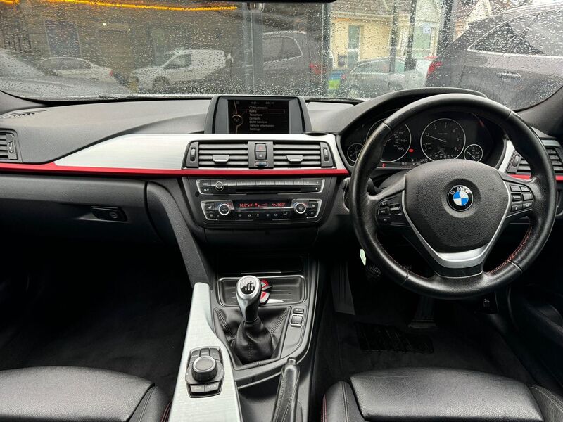 BMW 3 SERIES