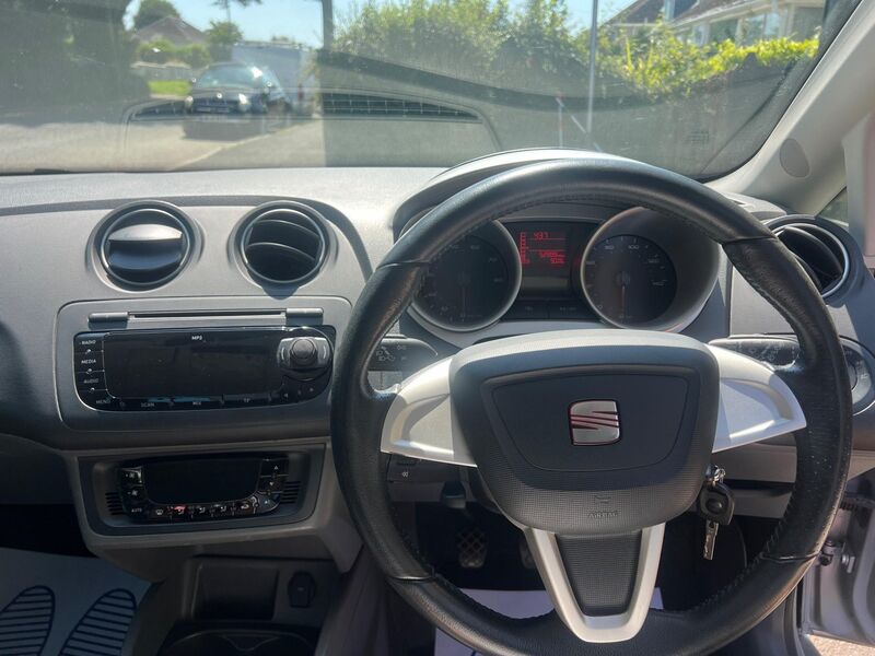 SEAT IBIZA