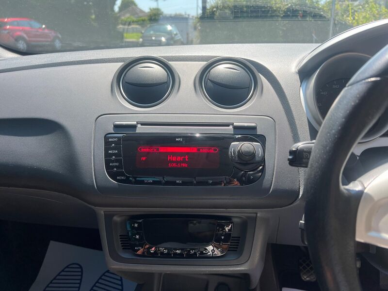 SEAT IBIZA