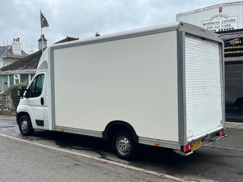 View CITROEN RELAY 2.2 BlueHDi 35 Plus Ready To Run Luton L3 Euro 6 (s/s) 3dr