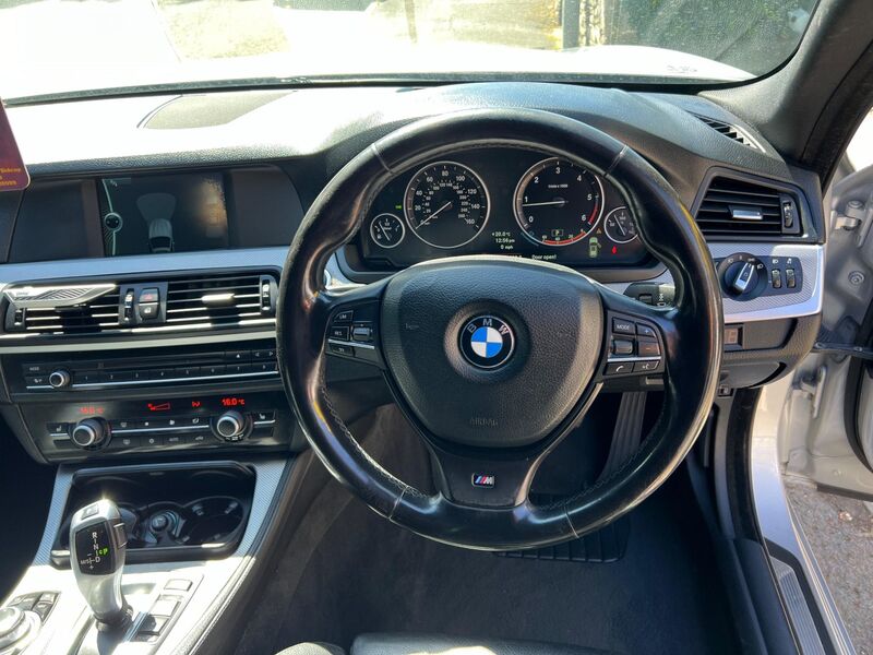 BMW 5 SERIES