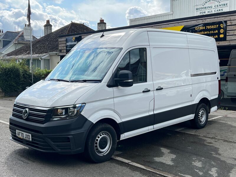 View VOLKSWAGEN CRAFTER 2.0 TDI CR35 Trendline RWD MWB Euro 6 (s/s) 5dr