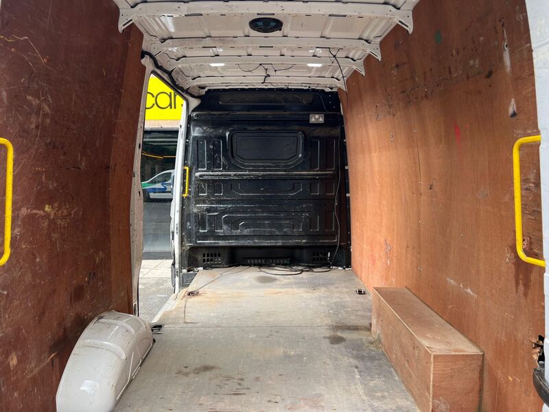 VOLKSWAGEN CRAFTER