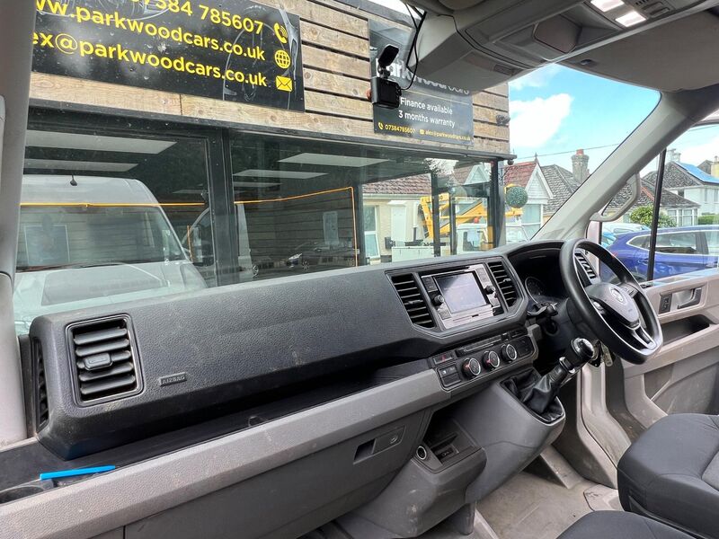 VOLKSWAGEN CRAFTER