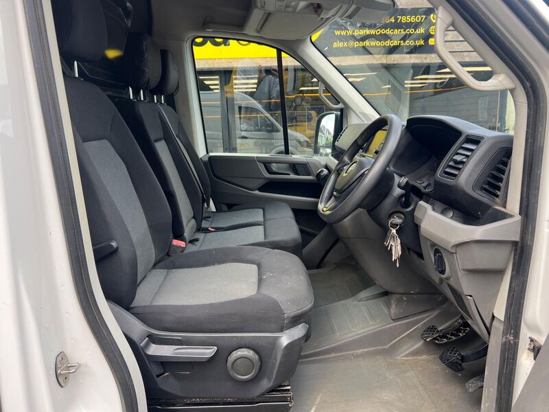VOLKSWAGEN CRAFTER