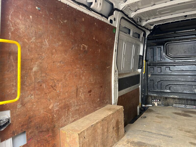 VOLKSWAGEN CRAFTER