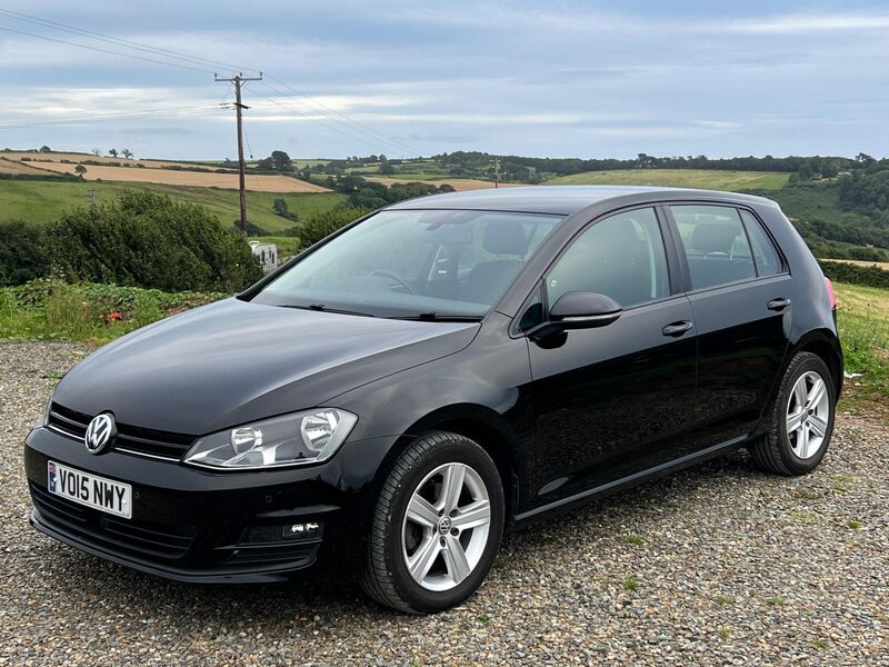 View VOLKSWAGEN GOLF 1.6 TDI BlueMotion Tech Match DSG Euro 5 (s/s) 5dr