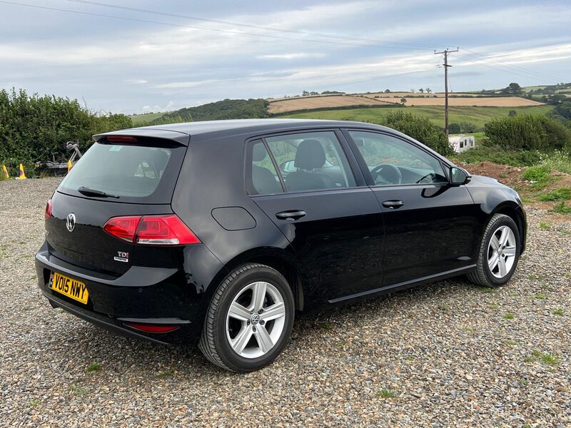 View VOLKSWAGEN GOLF 1.6 TDI BlueMotion Tech Match DSG Euro 5 (s/s) 5dr