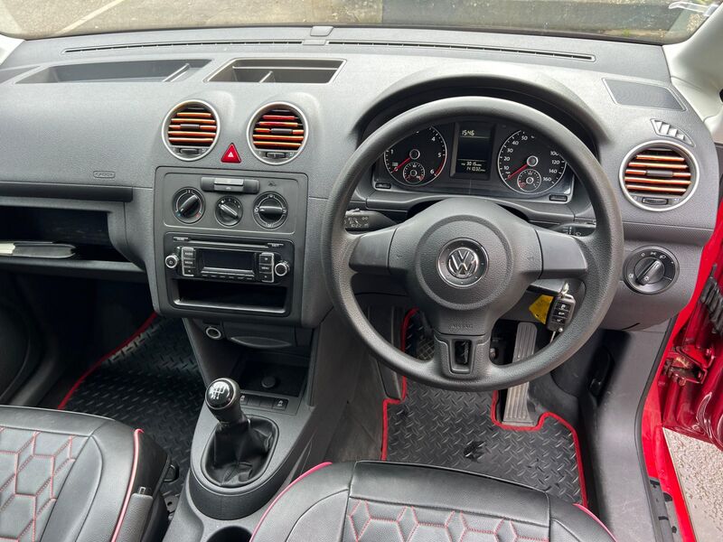VOLKSWAGEN CADDY