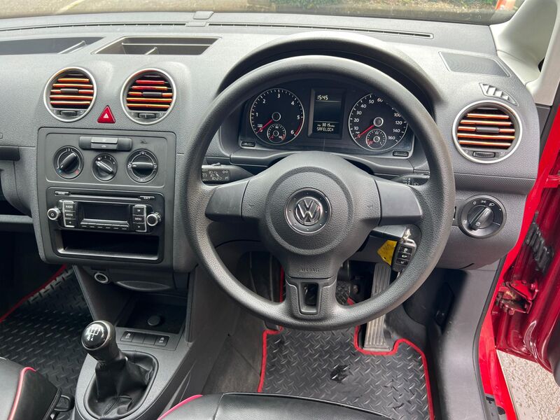 VOLKSWAGEN CADDY