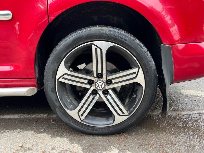 VOLKSWAGEN CADDY