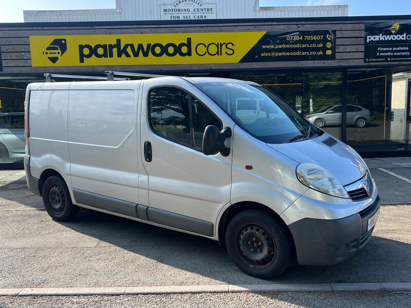 View VAUXHALL VIVARO 2.0 2900 CDTi FWD L3 4dr
