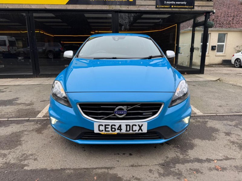 VOLVO V40