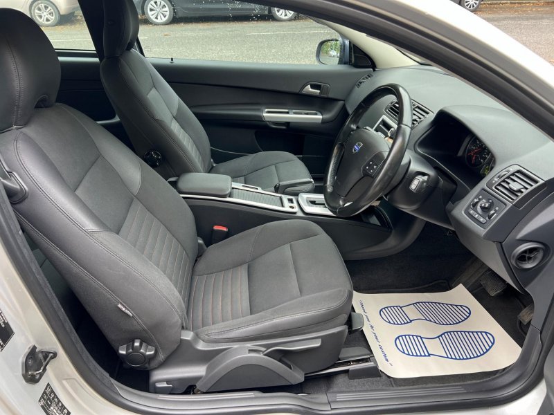 VOLVO C30